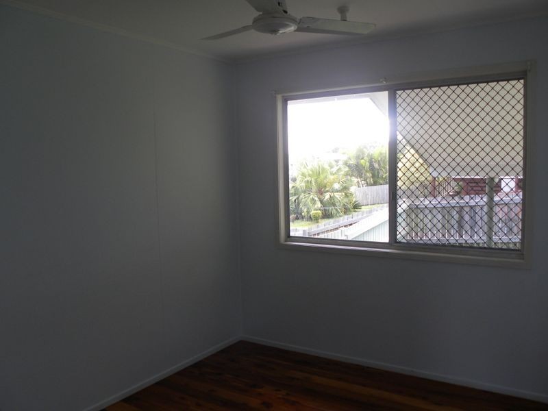 11 Dalton Street, Clinton QLD 4680