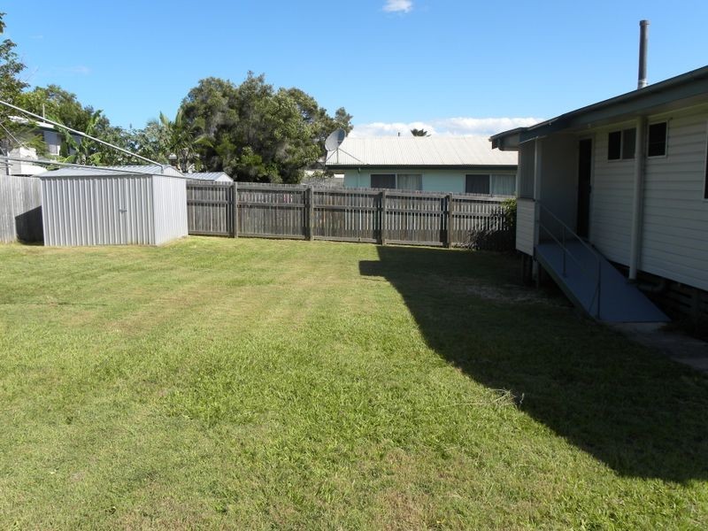 11 Dalton Street, Clinton QLD 4680