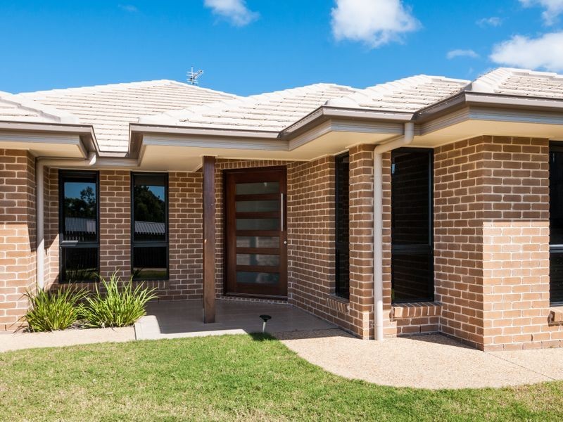 6 Briffney Street, Kirkwood QLD 4680