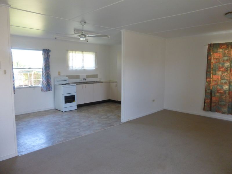 62 Barney Street, Barney Point QLD 4680