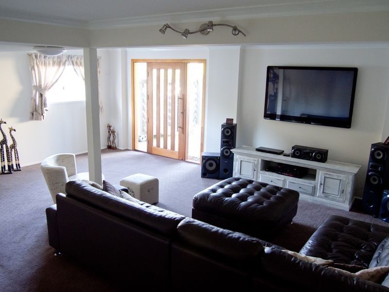 1 Banksia Street, Boyne Island QLD 4680