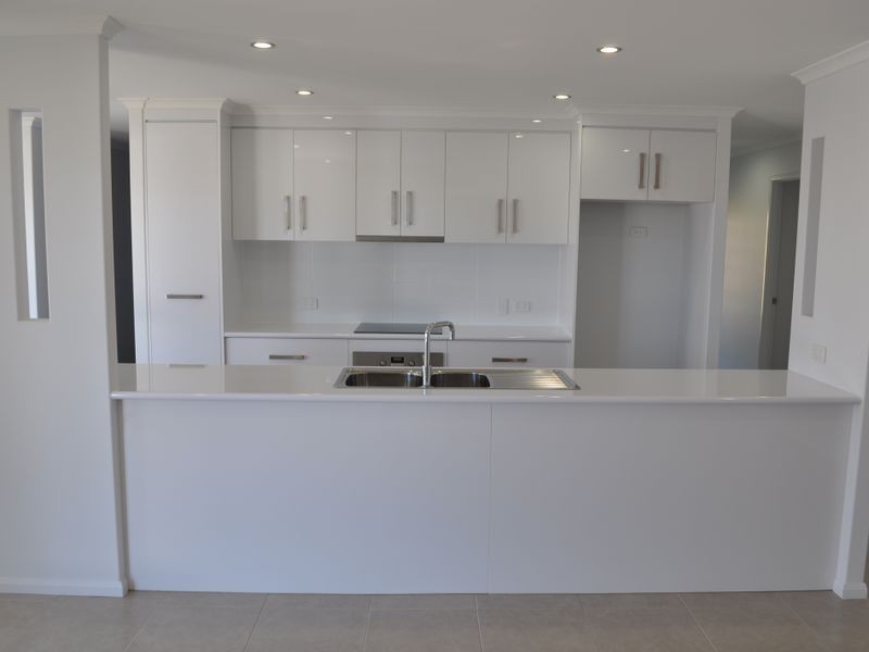 9 Windjana Court, New Auckland QLD 4680