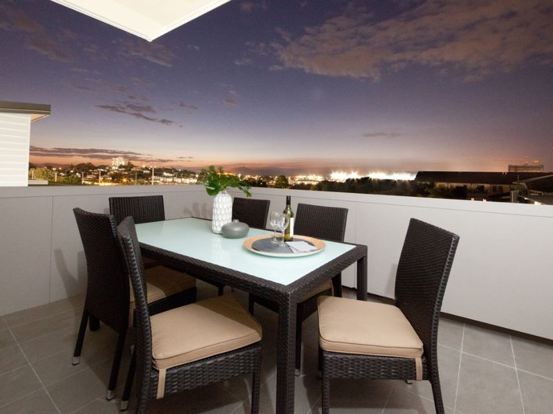 1&2/100 Glenlyon Street, Gladstone QLD 4680