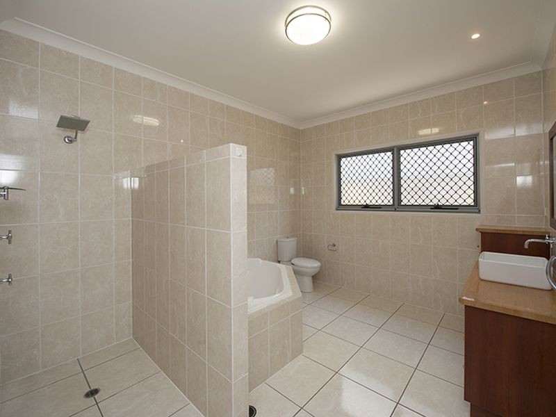 5 Mallard Court, South Gladstone QLD 4680