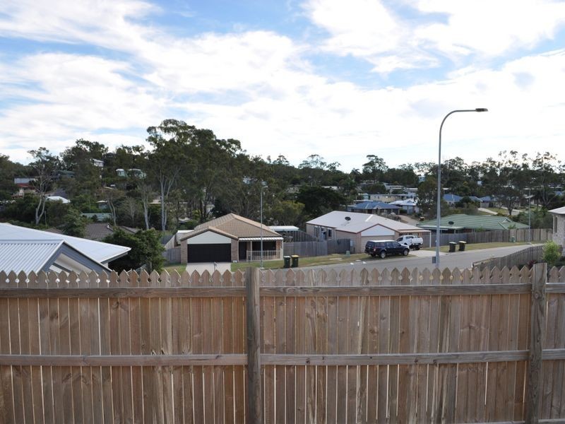 4 Eugenie Court, Glen Eden QLD 4680