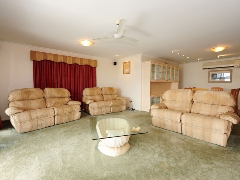 19A AUCKLAND STREET, Gladstone QLD 4680