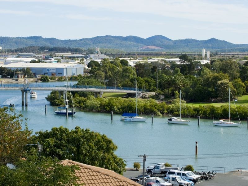 19A AUCKLAND STREET, Gladstone QLD 4680