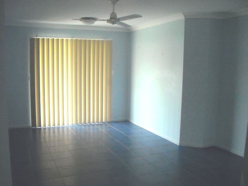 9 Willespie Place, New Auckland QLD 4680