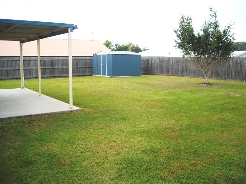 9 Willespie Place, New Auckland QLD 4680