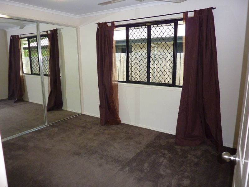 7 Larcom Rise, West Gladstone QLD 4680