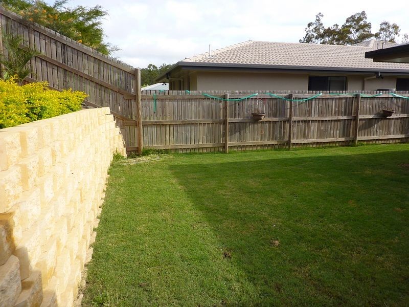 7 Larcom Rise, West Gladstone QLD 4680