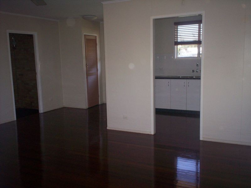 12 Schafer Street, Clinton QLD 4680