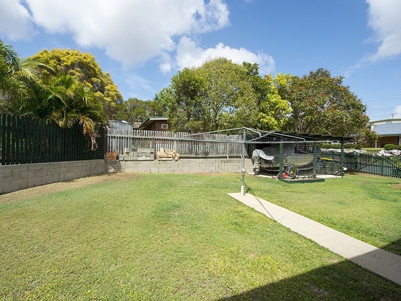 1 Pluto Street, Telina QLD 4680