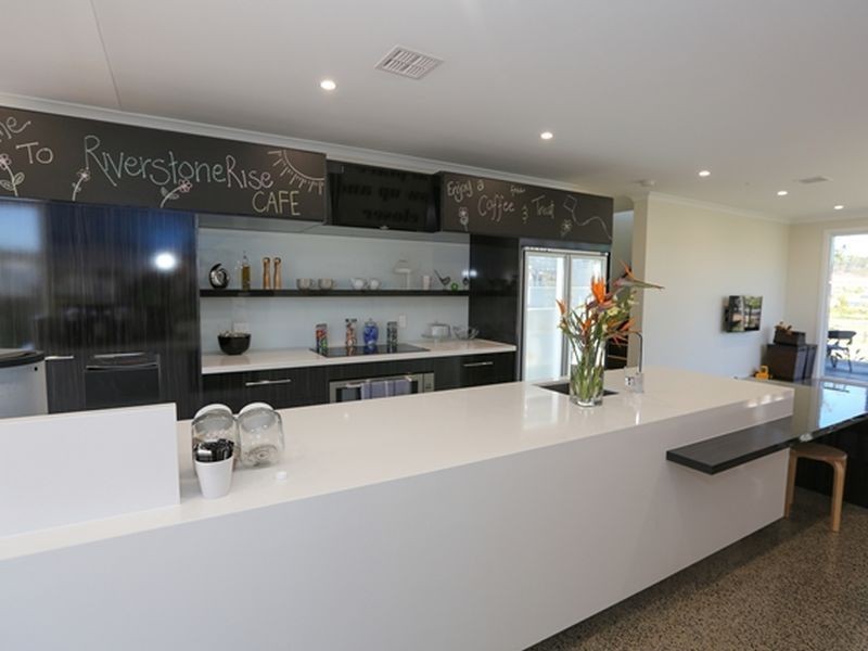 33 Tulipwood Circuit, Boyne Island QLD 4680