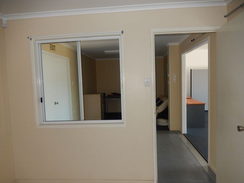Shop 2/107 Hanson Road, Gladstone QLD 4680