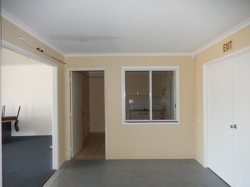 Shop 2/107 Hanson Road, Gladstone QLD 4680