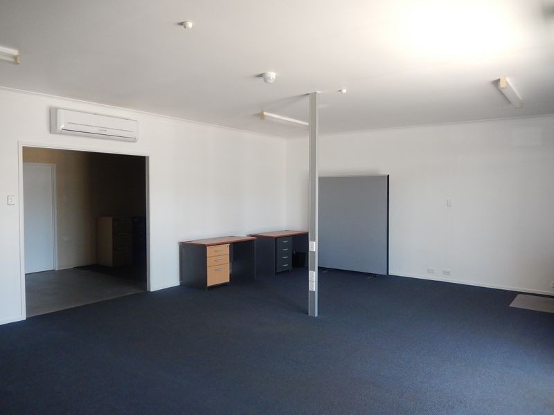 Shop 2/107 Hanson Road, Gladstone QLD 4680