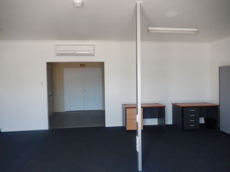 Shop 2/107 Hanson Road, Gladstone QLD 4680