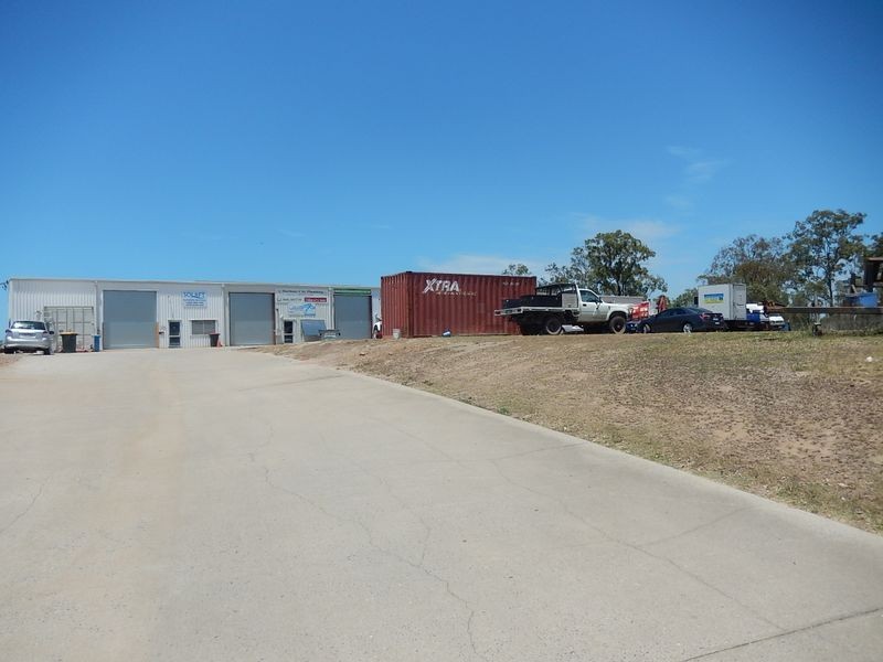 Shed 2/6 Dalrymple Drive, Toolooa QLD 4680