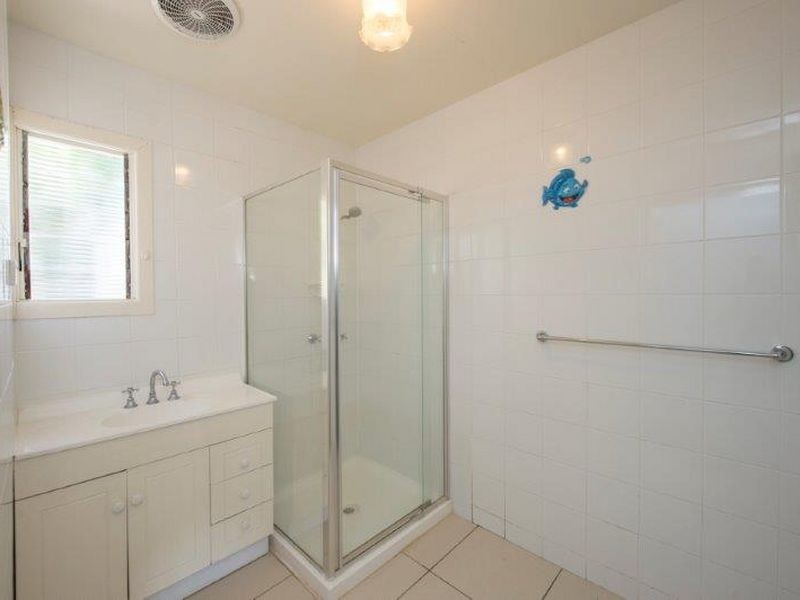 36 Dawson Road, West Gladstone QLD 4680