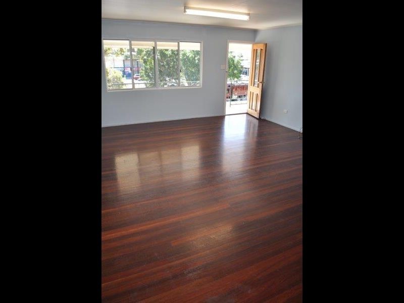 36 Dawson Road, West Gladstone QLD 4680