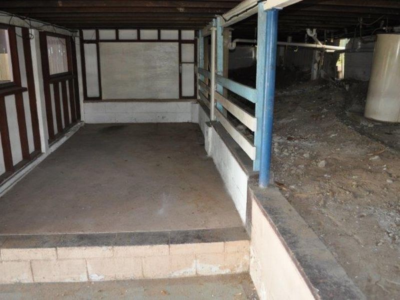 36 Dawson Road, West Gladstone QLD 4680