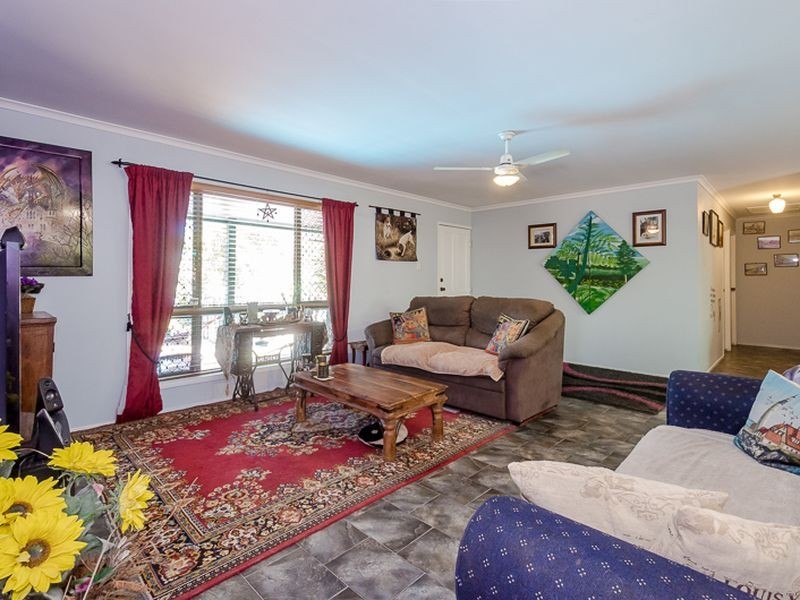 19 Aquarius Street, Clinton QLD 4680