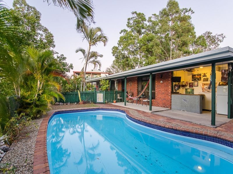 19 Aquarius Street, Clinton QLD 4680