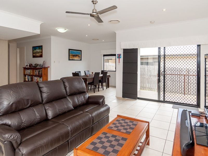 23 Larcom Rise, West Gladstone QLD 4680