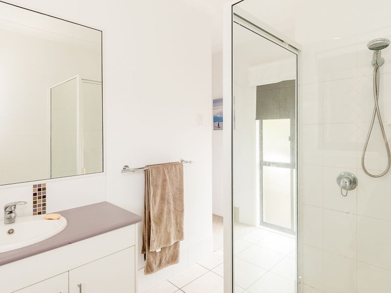 23 Larcom Rise, West Gladstone QLD 4680