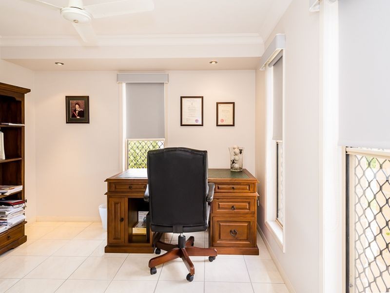 82 Emmadale Drive, New Auckland QLD 4680