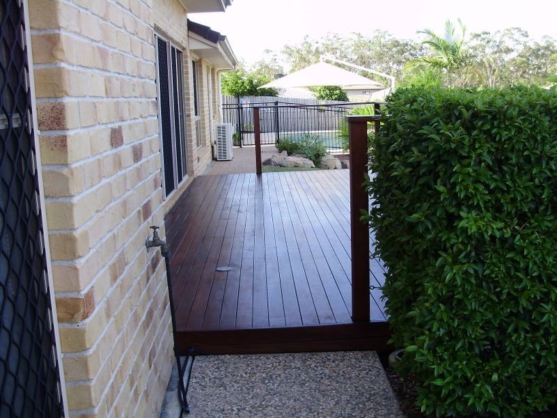 82 Emmadale Drive, New Auckland QLD 4680