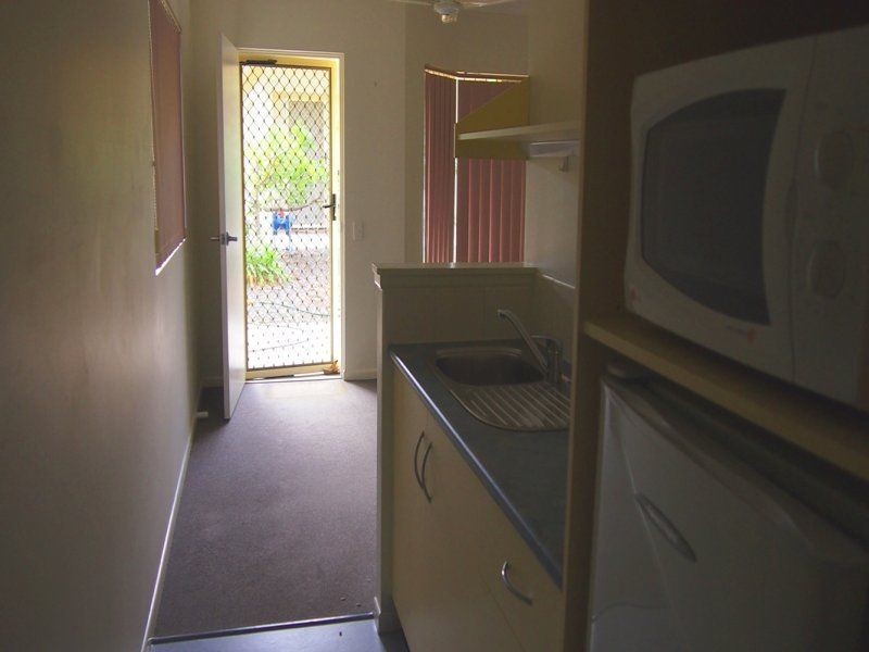 24/8 Wicks Street, New Auckland QLD 4680