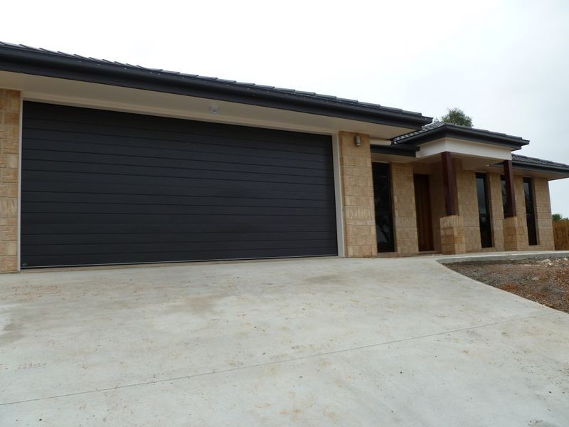 18 Cania Way, Clinton QLD 4680