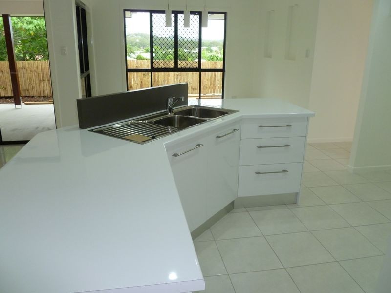 18 Cania Way, Clinton QLD 4680