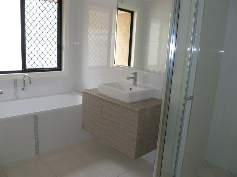 18 Cania Way, Clinton QLD 4680