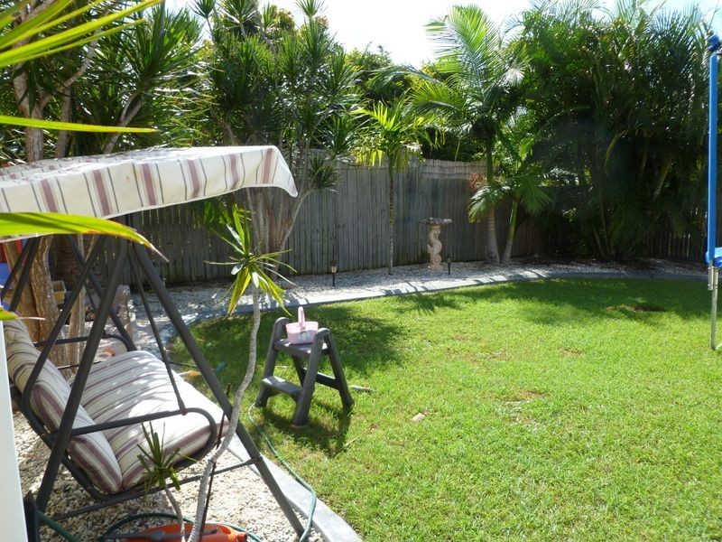 27 Dixon Drive, Telina QLD 4680