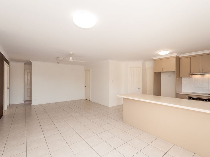 Unit 2/28 J Hickey Avenue, Clinton QLD 4680