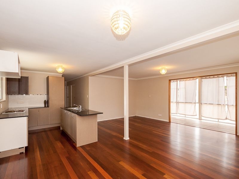 19 Grayson Street, West Gladstone QLD 4680