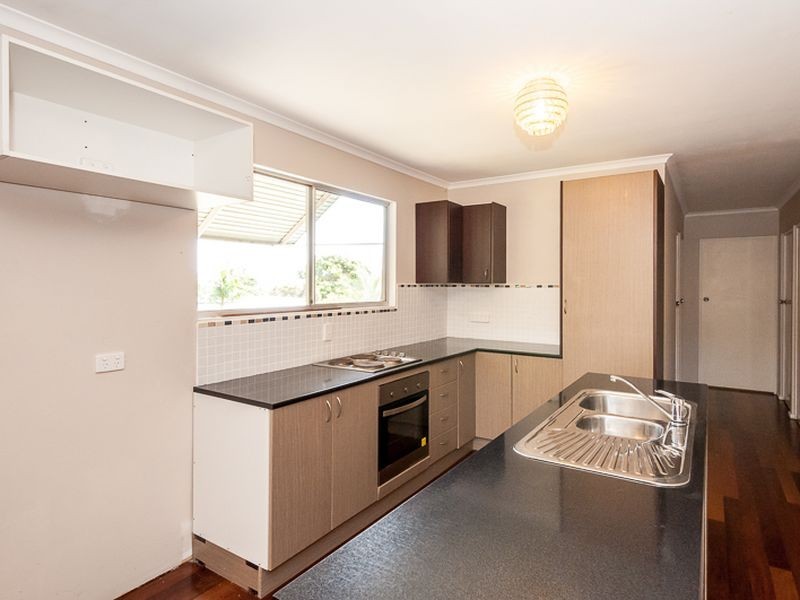 19 Grayson Street, West Gladstone QLD 4680