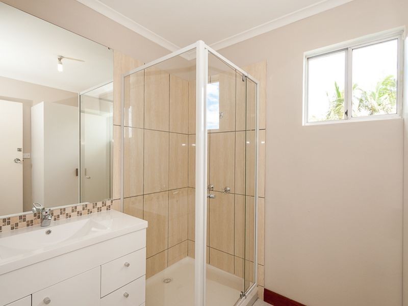 19 Grayson Street, West Gladstone QLD 4680