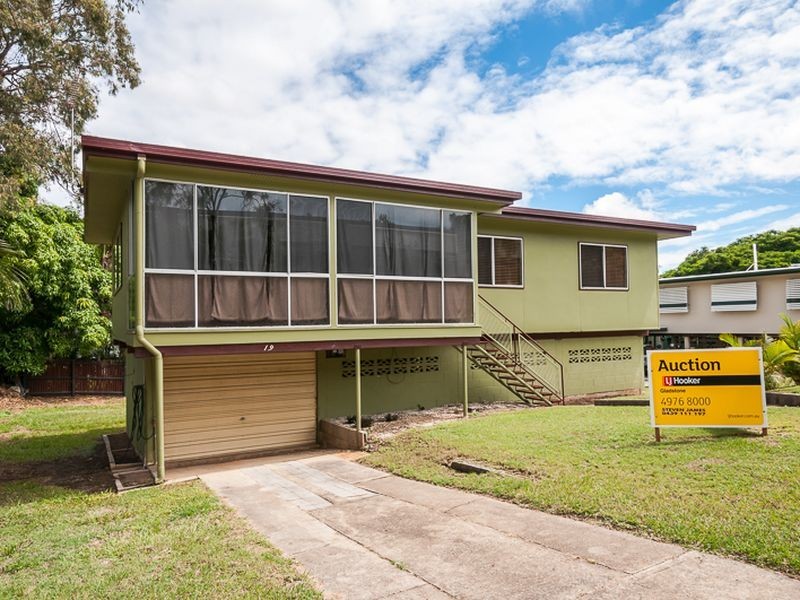 19 Grayson Street, West Gladstone QLD 4680