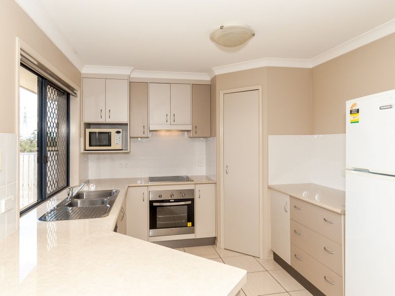 17 Julius Crescent, Clinton QLD 4680