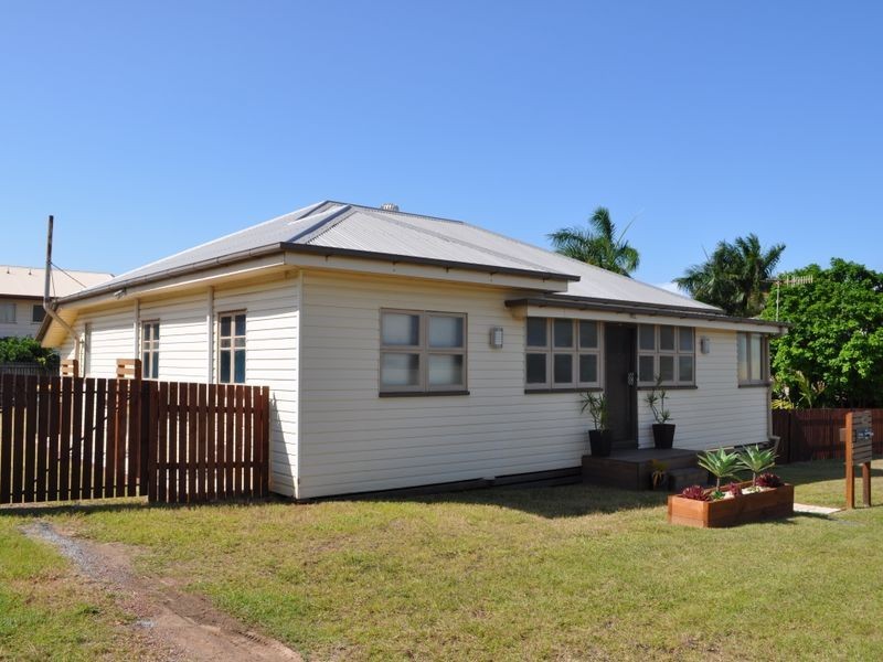 8 Pier Street, Gladstone QLD 4680