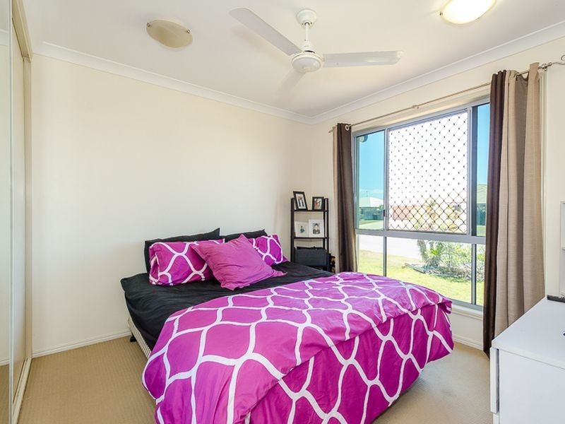 79 Sharyn Drive, New Auckland QLD 4680