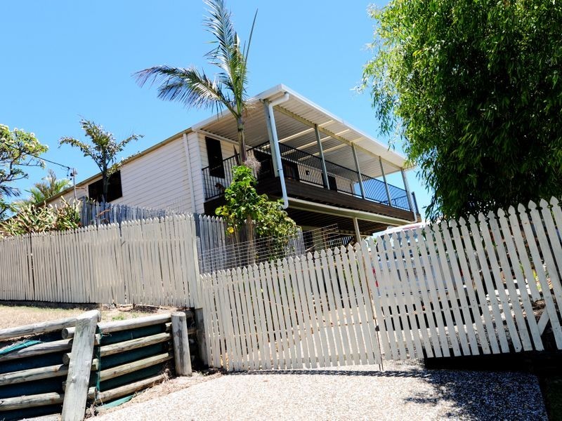 24 AUCKLAND STREET, Gladstone QLD 4680