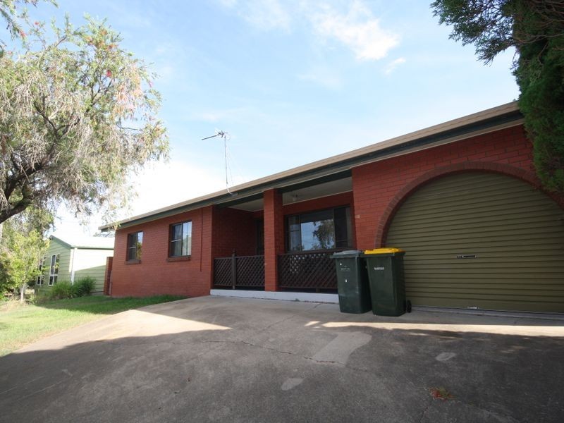319 J Hickey Avenue, Clinton QLD 4680
