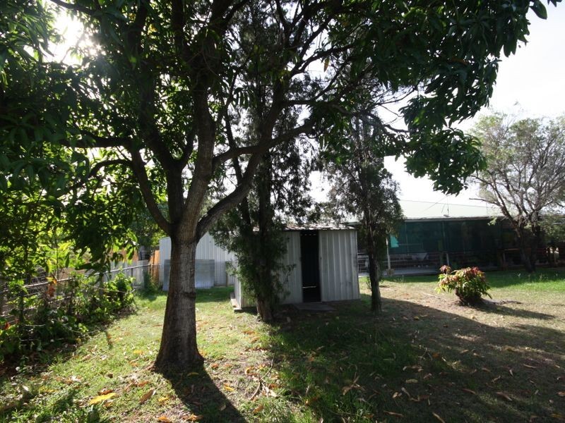 319 J Hickey Avenue, Clinton QLD 4680