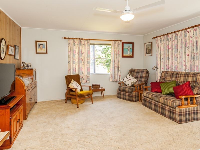 15 Steed Street, West Gladstone QLD 4680