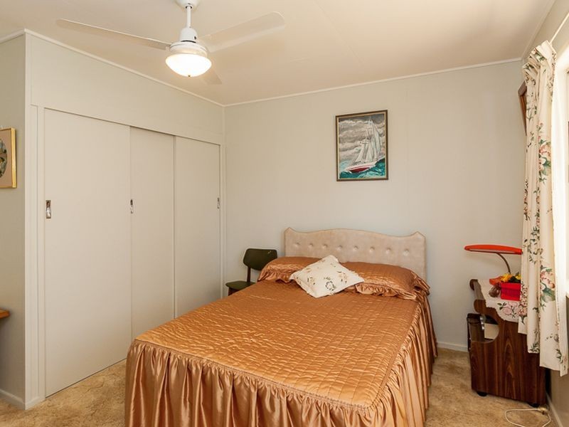 15 Steed Street, West Gladstone QLD 4680